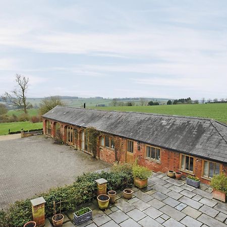הוילה Church Stowe The Stables At Weedon Hill Farm מראה חיצוני תמונה
